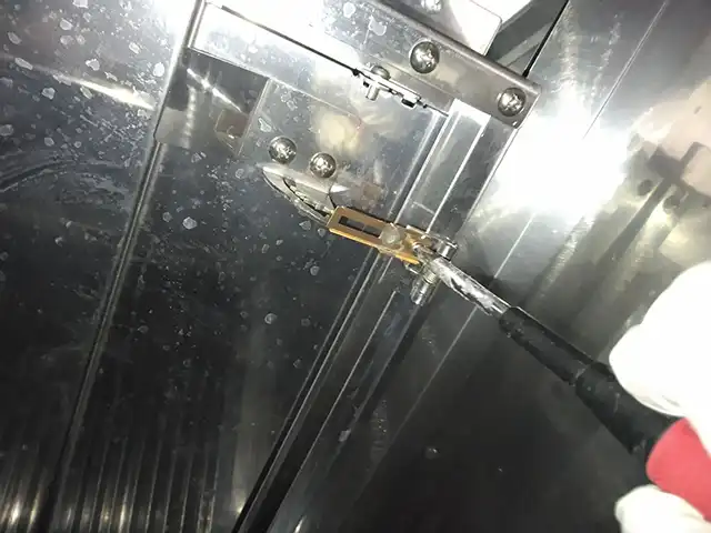 ダンパーヒューズ交換