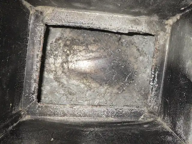 排気ダクト施工後